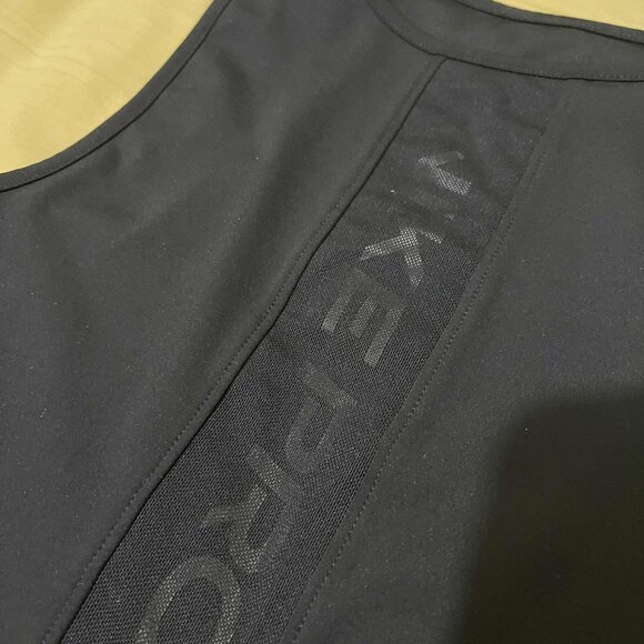 Nike Pro Cropped Tank - Picture 6 of 9